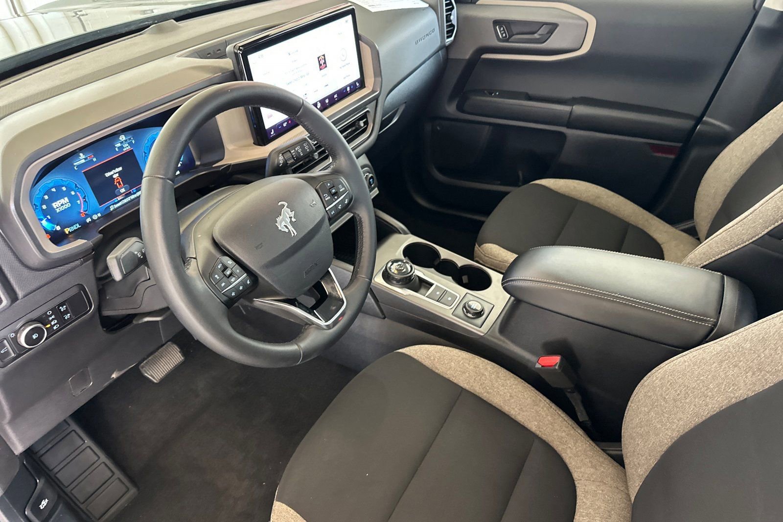 Certified 2025 Ford Bronco Sport Big Bend w/ Convenience Package image 9