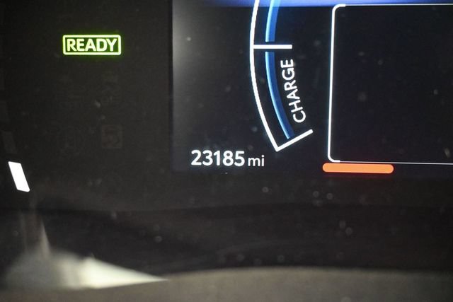 Used 2025 Toyota Camry SE w/ Multimedia Upgrade Package FWD image 17