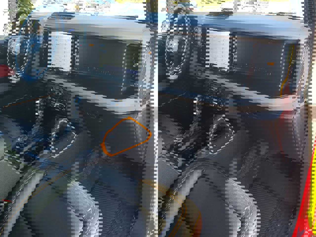 Certified 2023 Ford Bronco Badlands image 15