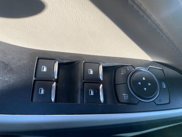 Certified 2022 Ford Explorer XLT w/ Equipment Group 202A image 15