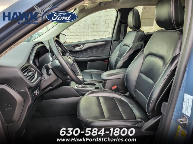 Certified 2024 Ford Escape Platinum w/ Class II Trailer Tow Package AWD/4WD image 8