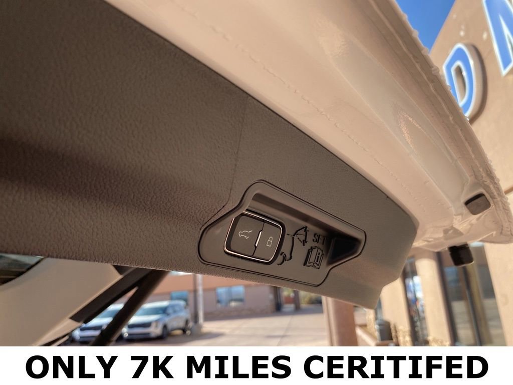 Certified 2025 Ford Explorer Active image 13