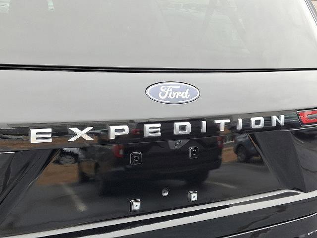 Certified 2025 Ford Expedition Max Platinum image 33
