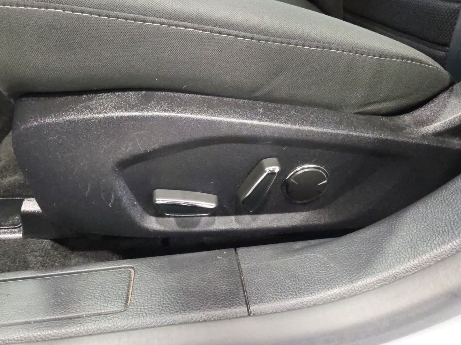 Certified 2020 Ford Fusion SE FWD image 18