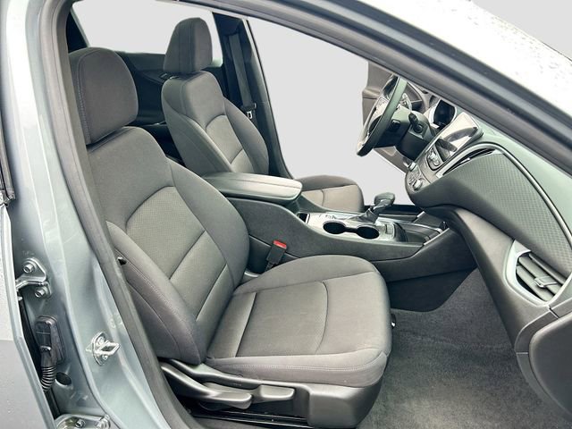 Used 2024 Chevrolet Malibu LT image 30