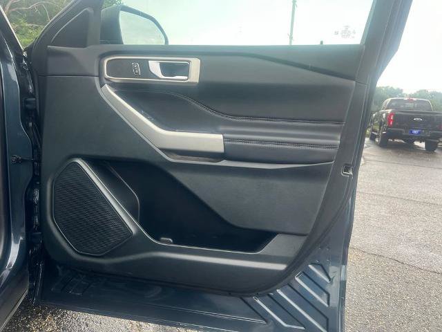 Certified 2023 Ford Explorer XLT w/ Equipment Group 202A AWD/4WD image 38