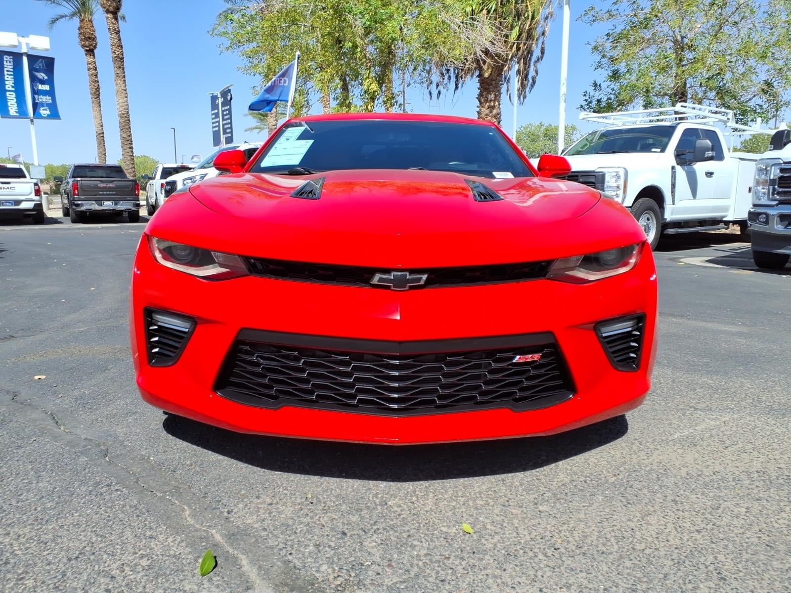 Used 2018 Chevrolet Camaro SS RWD image 2