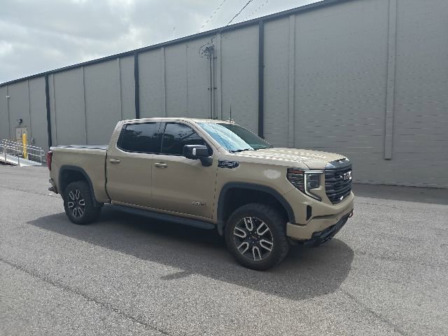 Used 2022 GMC Sierra 1500 AT4 w/ AT4 Premium Package AWD/4WD image 1