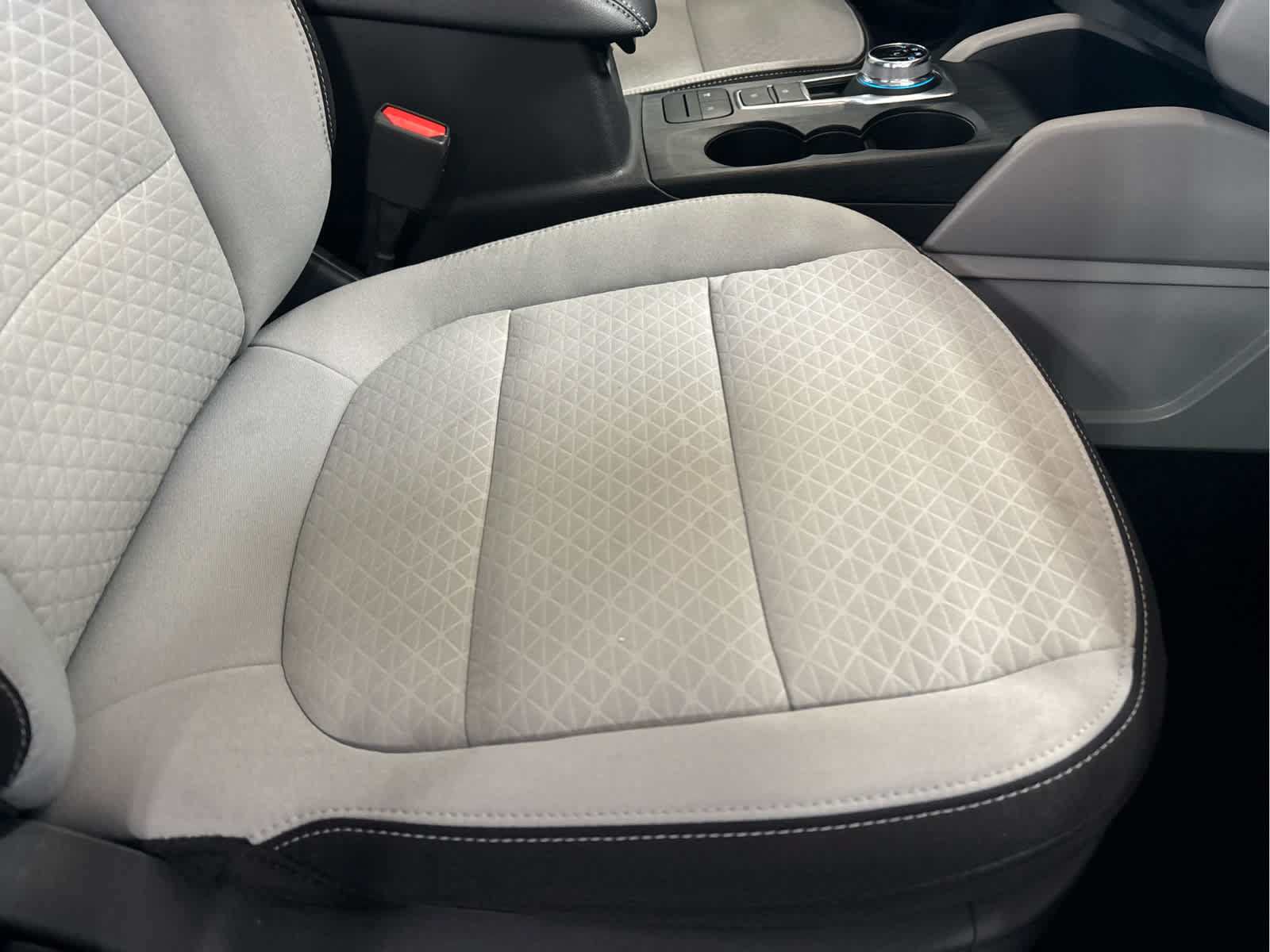 Certified 2025 Ford Escape Active w/ Cold Weather Package AWD/4WD image 40