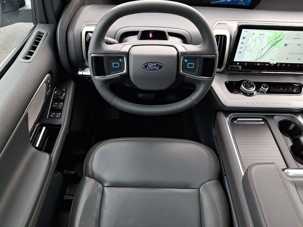 Certified 2025 Ford Expedition Active image 13