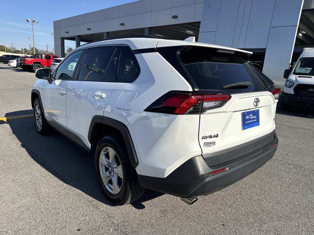 Used 2019 Toyota RAV4 XLE w/ Convenience Package FWD image 7