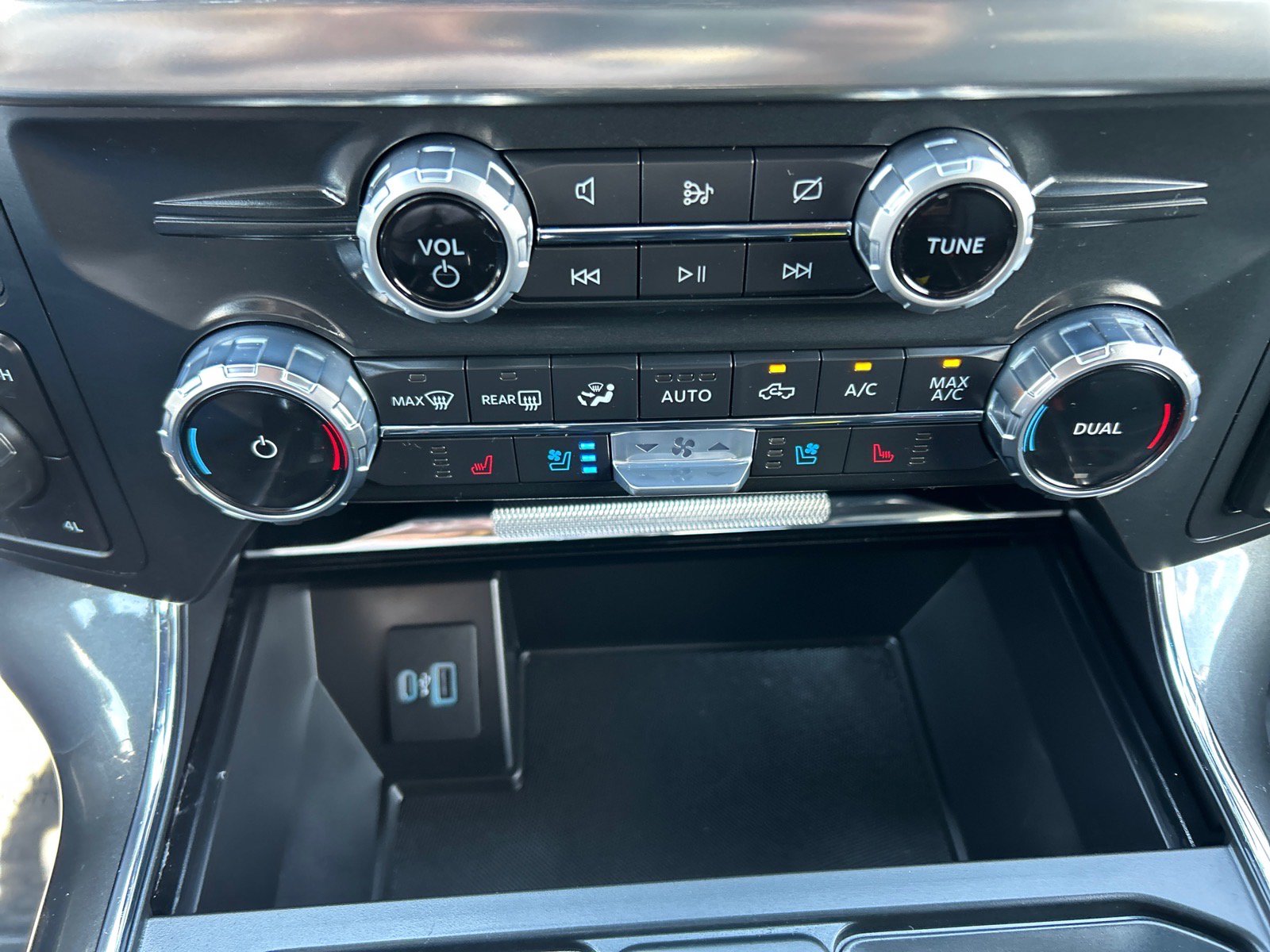 Certified 2022 Ford F150 Lariat AWD/4WD image 28