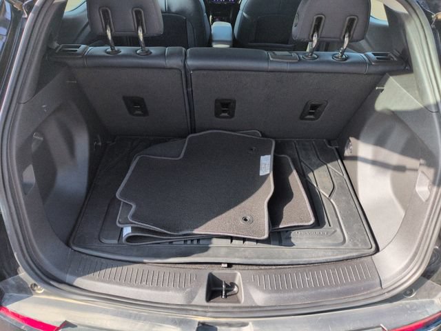 Used 2022 Chevrolet Bolt EUV Premier w/ Sun & Sound Package FWD image 20
