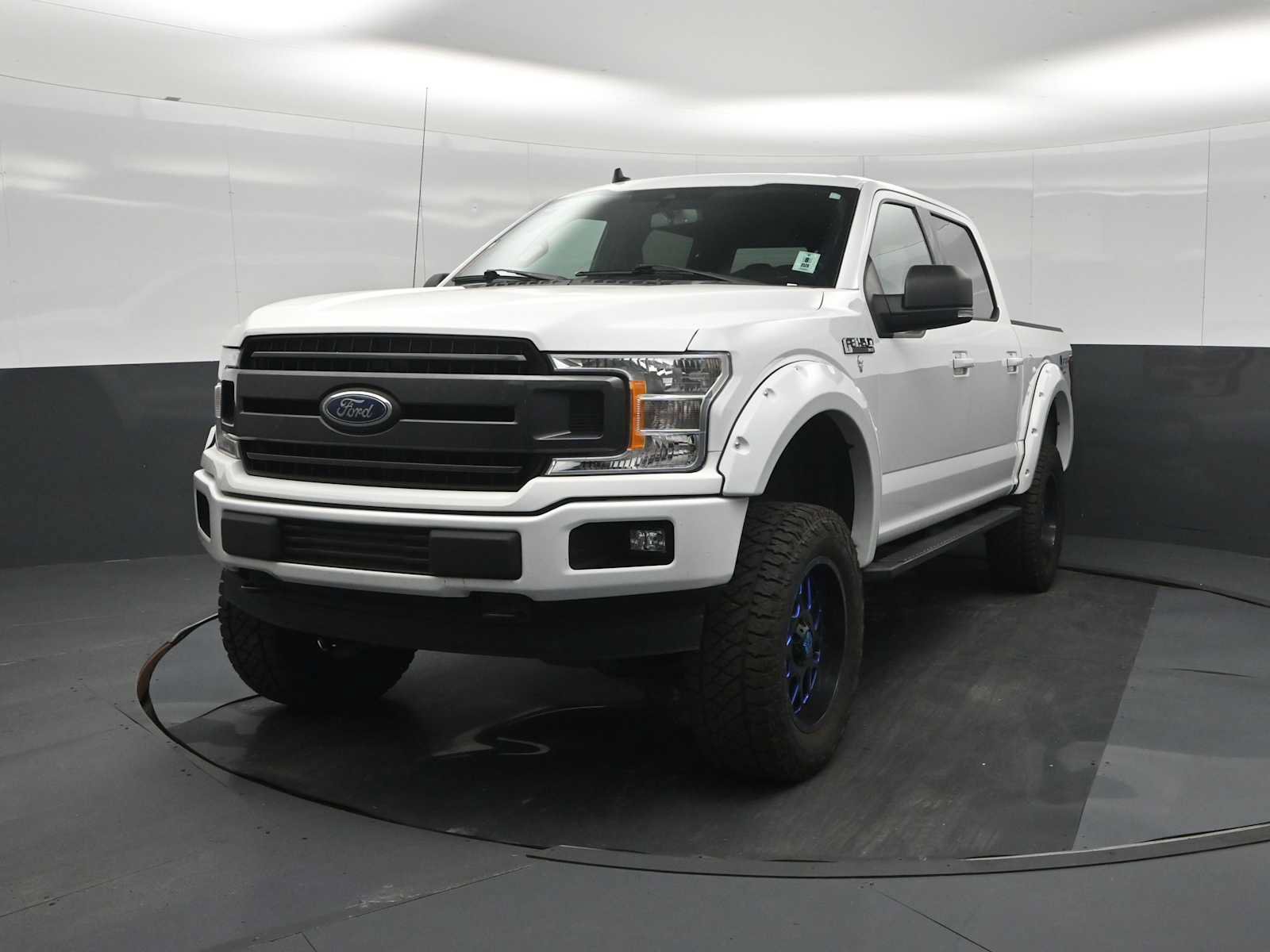 Certified 2019 Ford F150 XLT w/ Equipment Group 302A Luxury AWD/4WD image 4