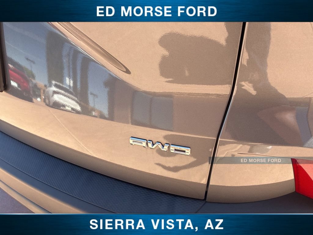 Certified 2025 Ford Escape ST-Line AWD/4WD image 8