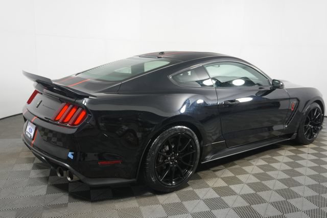 Certified 2020 Ford Mustang Shelby GT350 w/ Technology Package RWD image 3