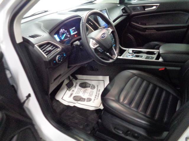 Certified 2024 Ford Edge SEL w/ Convenience Package AWD/4WD image 8