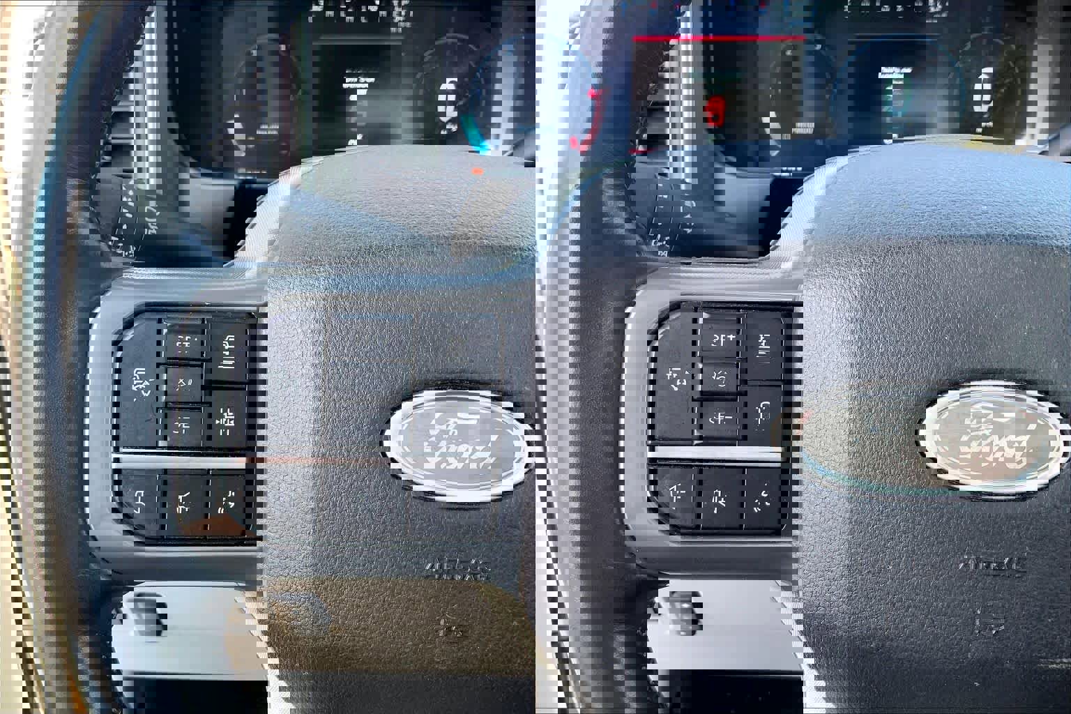 Certified 2024 Ford F250 Limited w/ FX4 Off-Road Package image 23