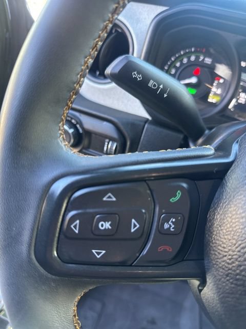 Used 2024 Jeep Wrangler Unlimited w/ Convenience Group AWD/4WD image 27
