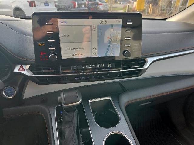 Used 2024 Toyota Sienna XSE AWD/4WD image 24