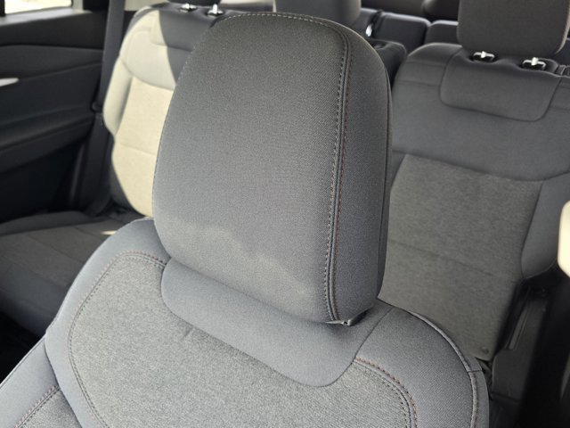 Certified 2025 Ford Explorer Active image 22