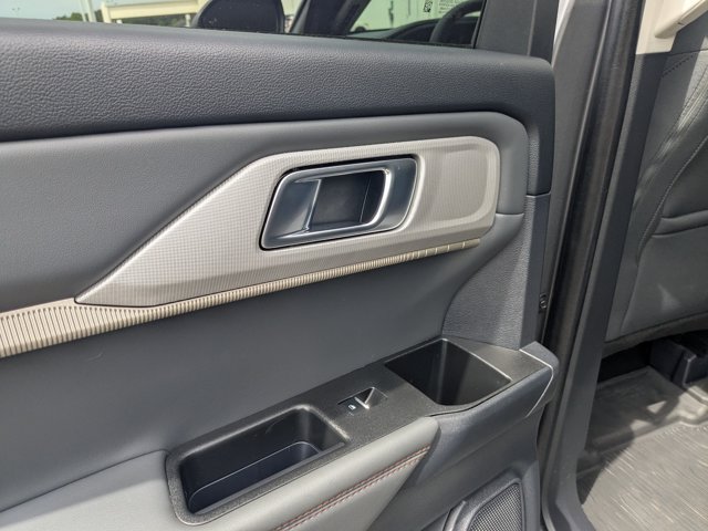 Certified 2025 Ford Explorer Active AWD/4WD image 27
