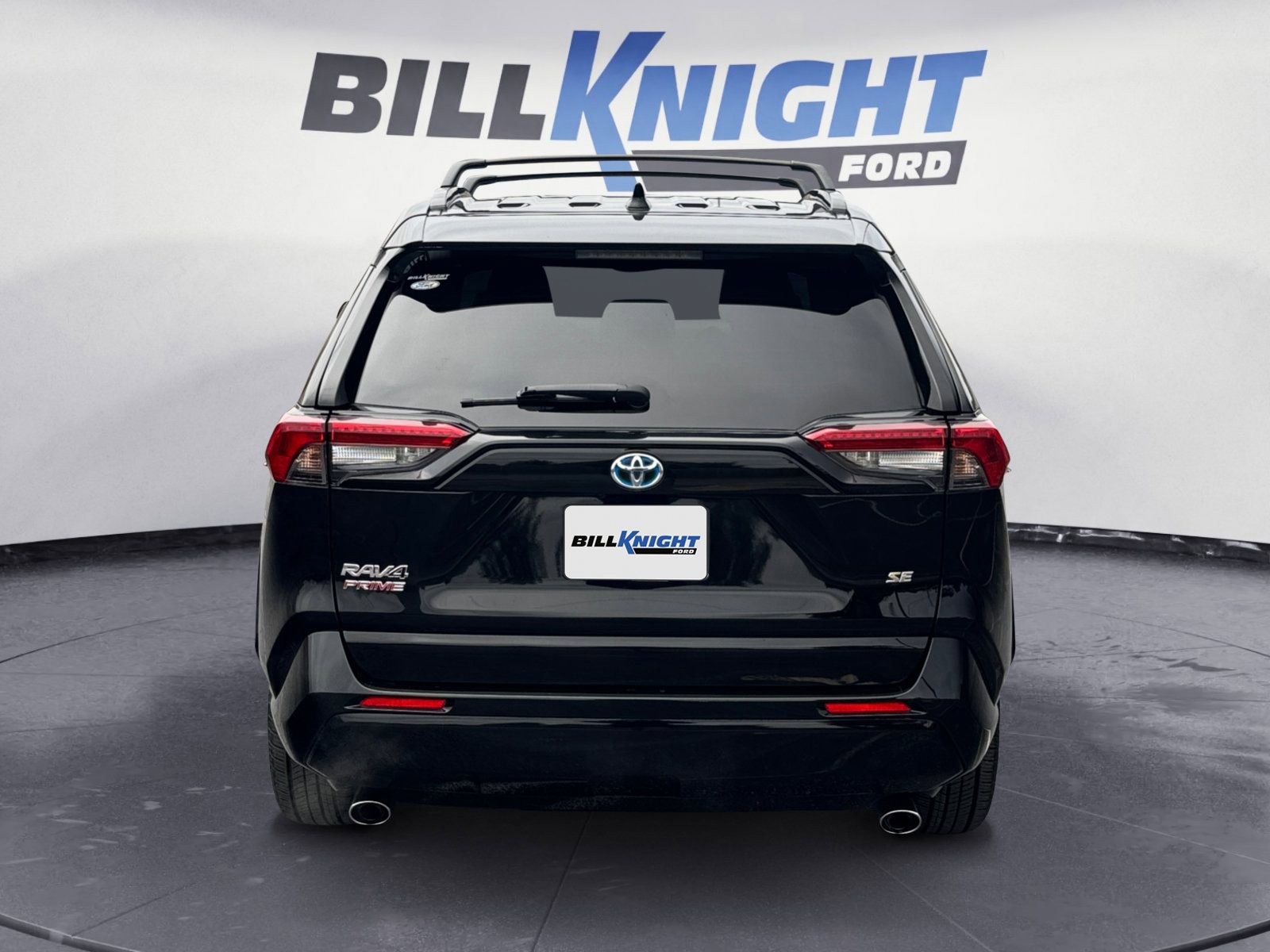 Used 2022 Toyota RAV4 SE image 4