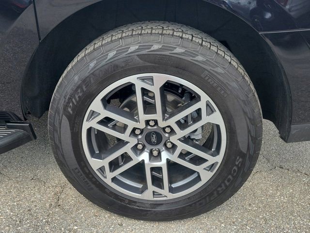 Certified 2025 Ford Expedition Max Active AWD/4WD image 9