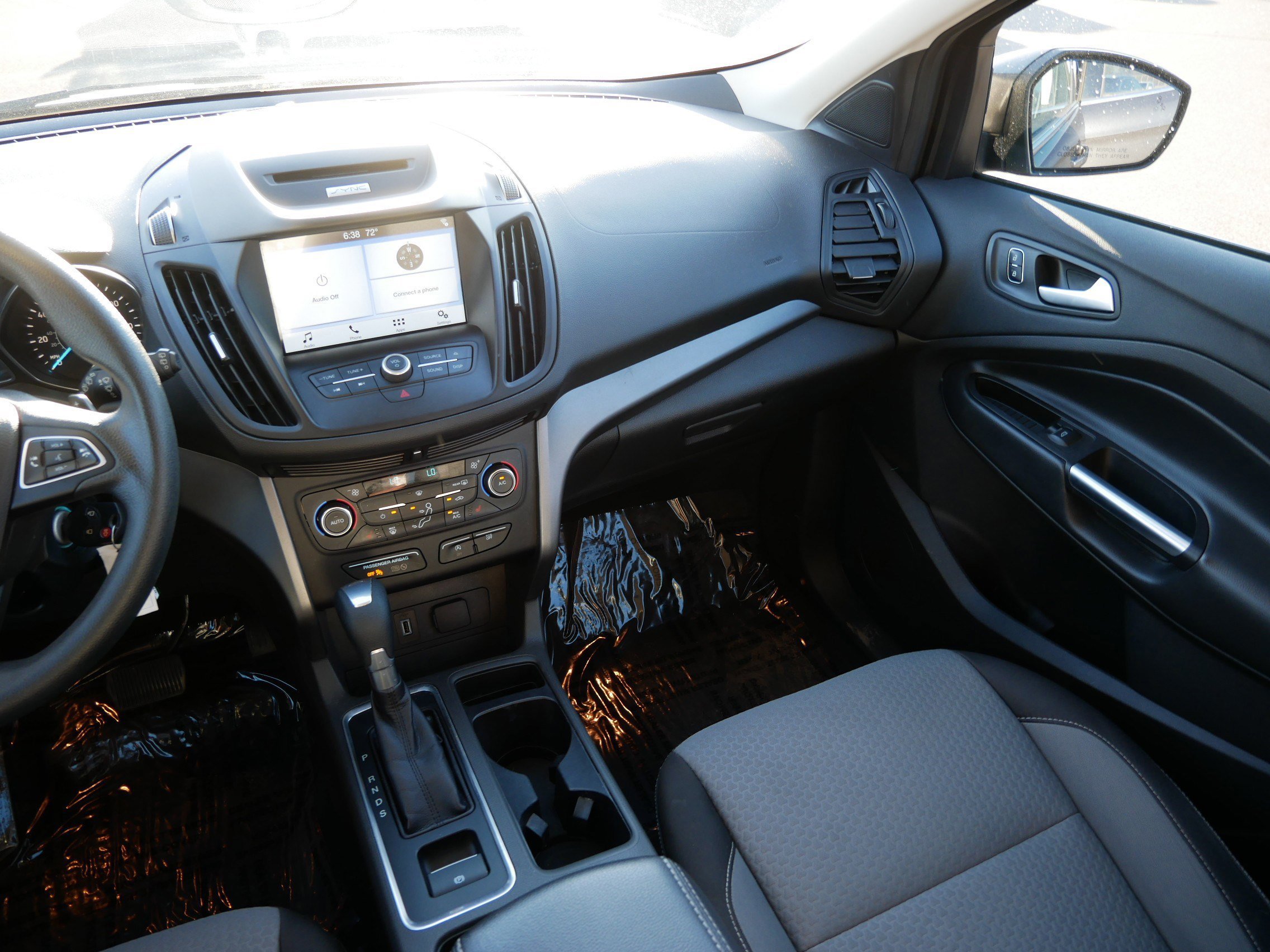 Certified 2017 Ford Escape SE w/ Equipment Group 201A image 11