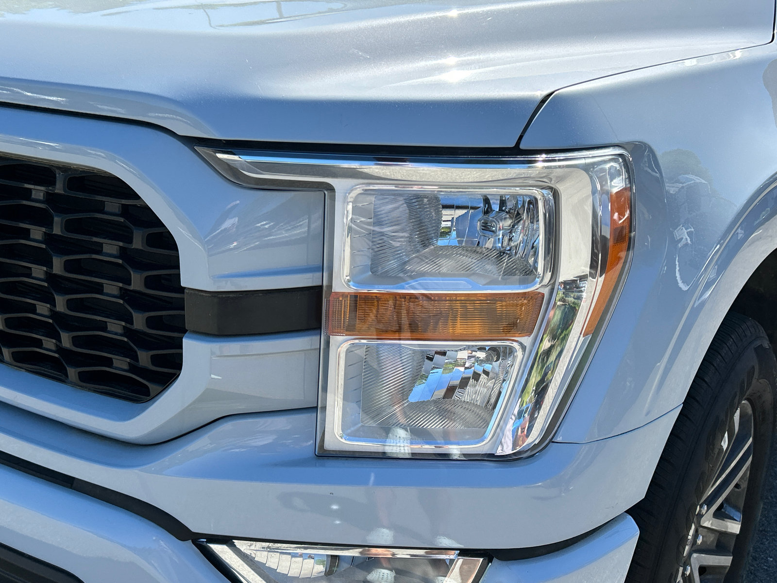 Certified 2022 Ford F150 XL w/ STX Appearance Package AWD/4WD image 3