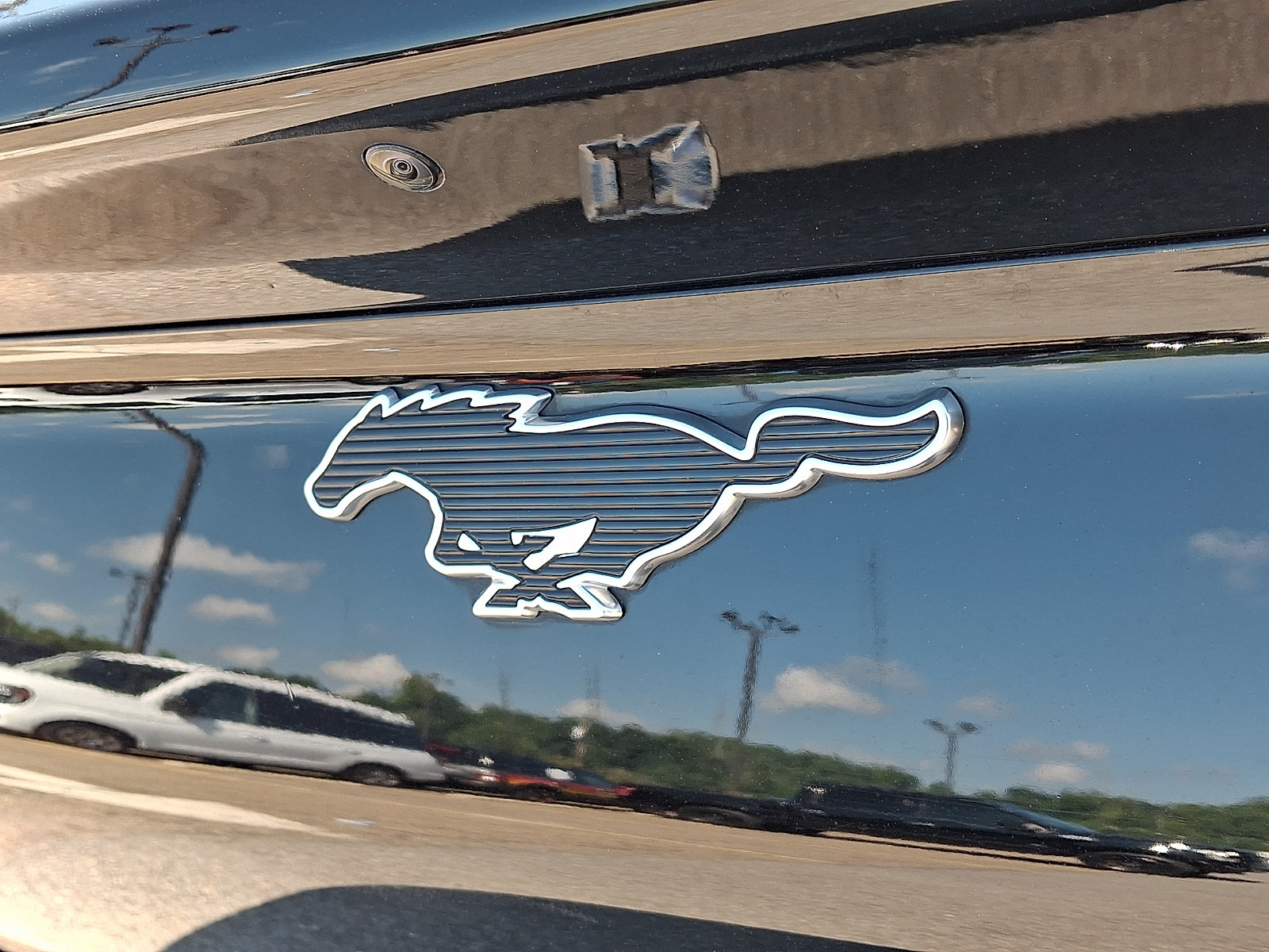 Certified 2025 Ford Mustang Mach-E Premium AWD/4WD image 32