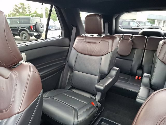 Certified 2021 Ford Explorer Platinum w/ Equipment Group 601A AWD/4WD image 12