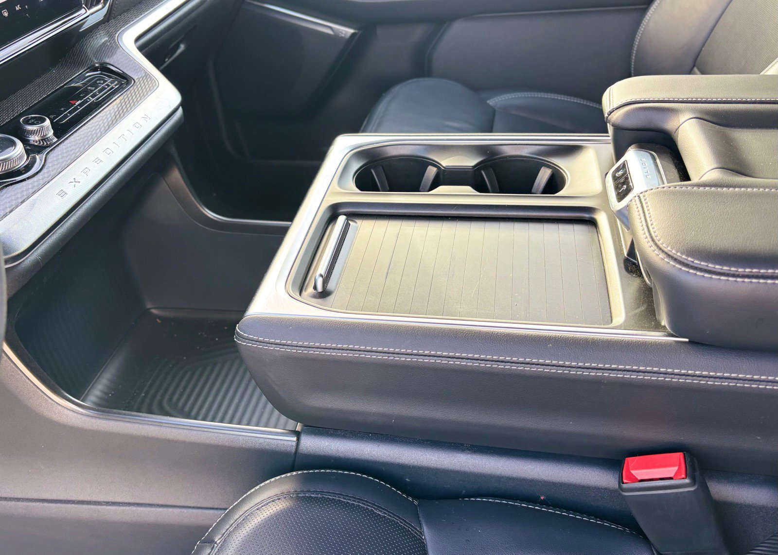 Certified 2025 Ford Expedition Max Platinum w/ Stealth Performance Package image 77