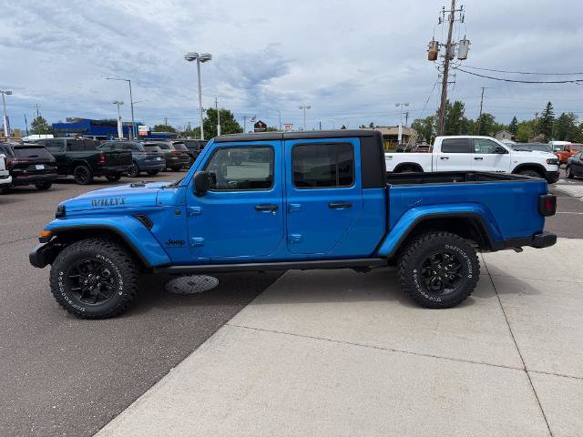 Used 2023 Jeep Gladiator Sport AWD/4WD image 3