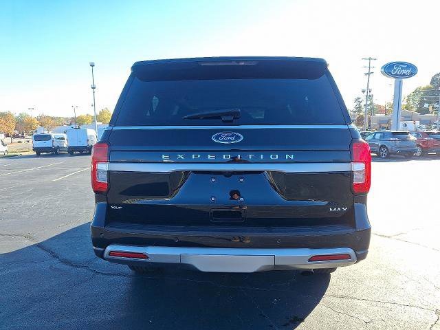 Certified 2024 Ford Expedition Max XLT image 3