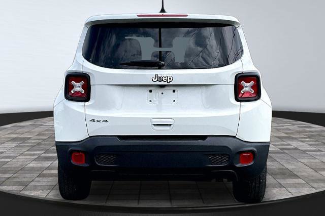 Used 2023 Jeep Renegade Latitude AWD/4WD image 4