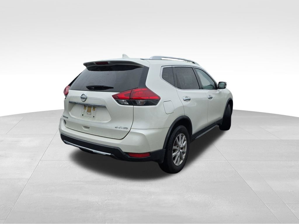 Used 2017 Nissan Rogue SV AWD/4WD image 8