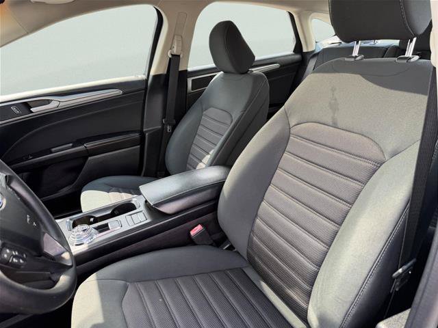 Certified 2020 Ford Fusion SE FWD image 8