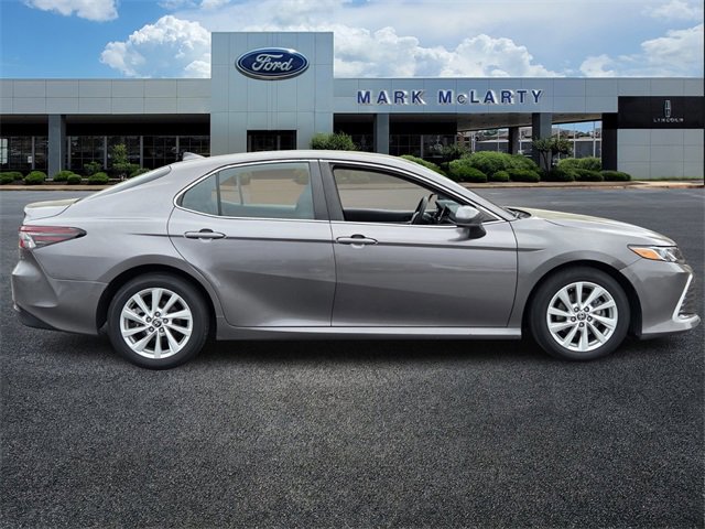 Used 2023 Toyota Camry LE image 6