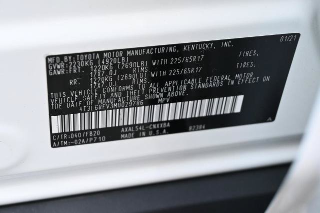 Used 2021 Toyota RAV4 LE AWD/4WD image 36