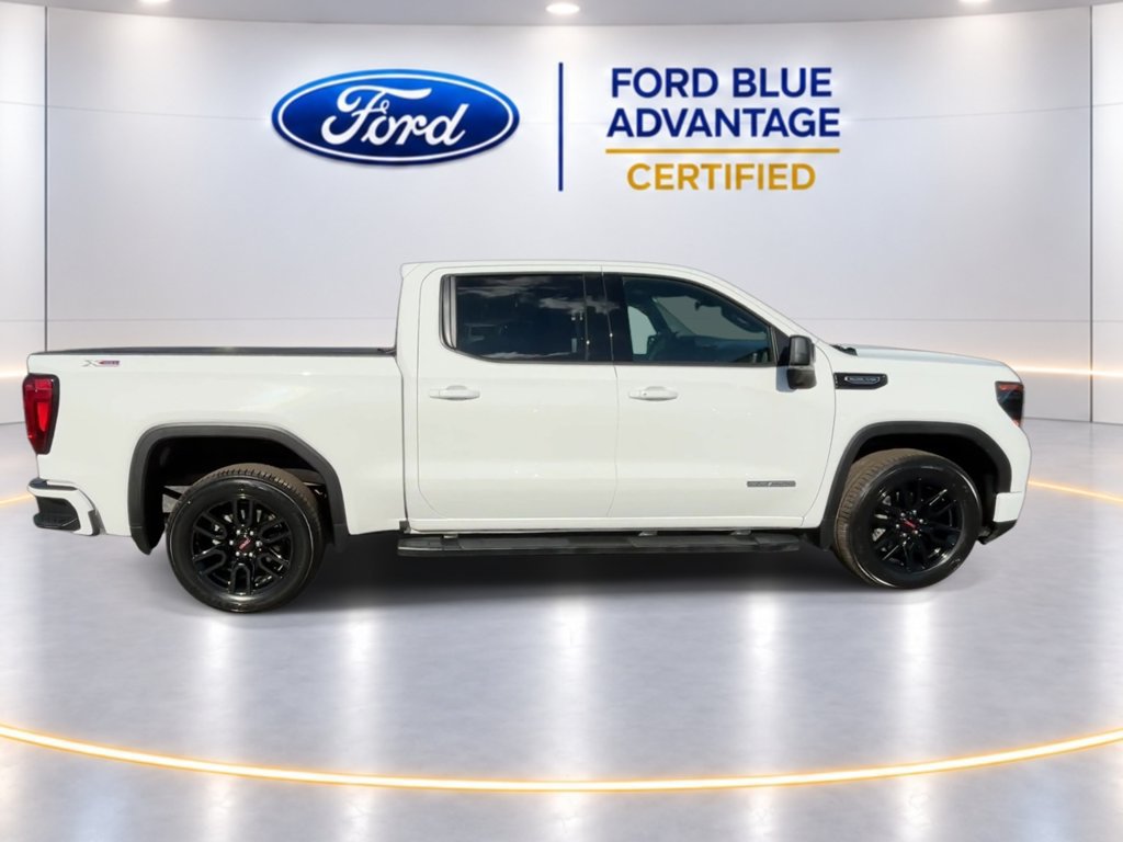 Used 2024 GMC Sierra 1500 Elevation w/ LPO, Elevation Black Package AWD/4WD image 10