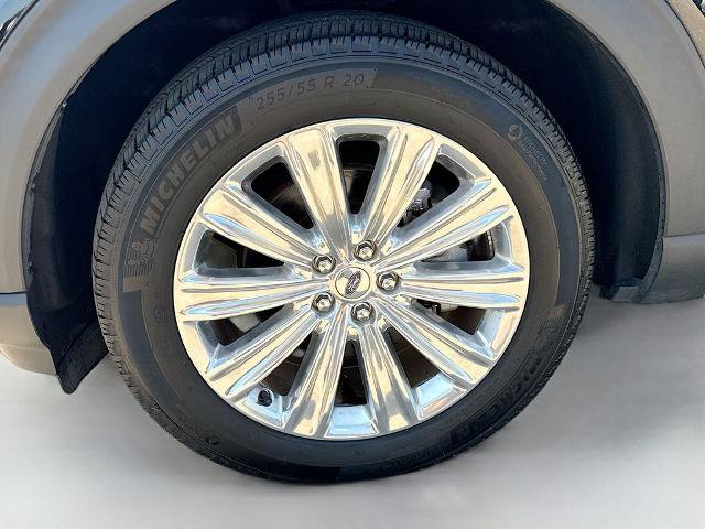 Certified 2023 Ford Explorer Limited w/ Equipment Group 301A AWD/4WD image 24