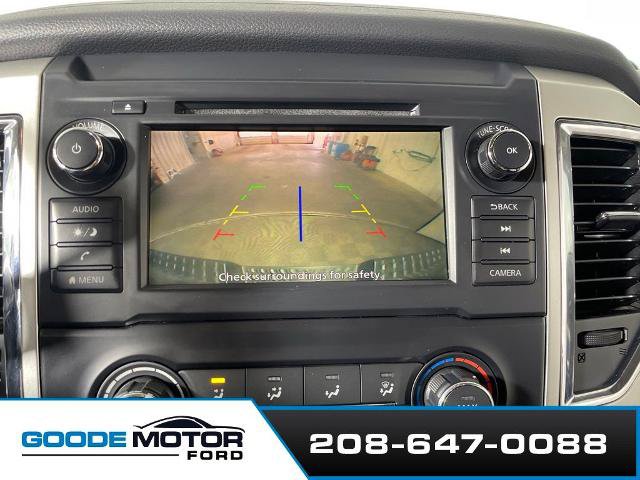 Used 2019 Nissan Titan SV AWD/4WD image 17