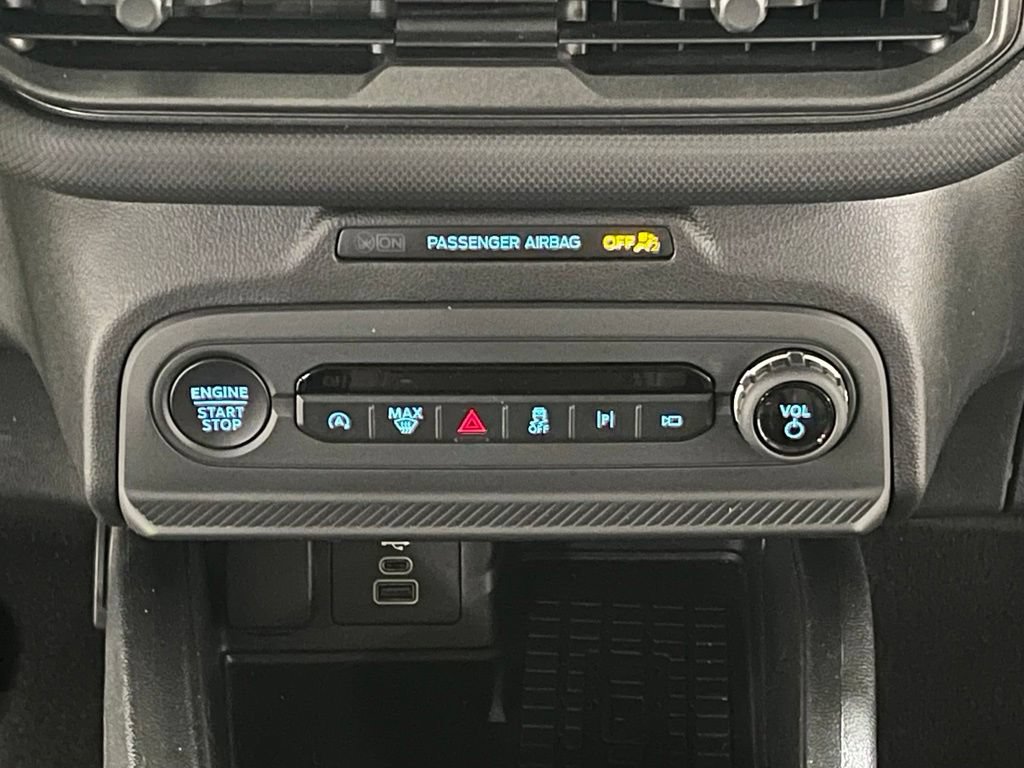 Certified 2025 Ford Bronco Sport Outer Banks w/ Outer Banks Tech Package+ AWD/4WD image 24