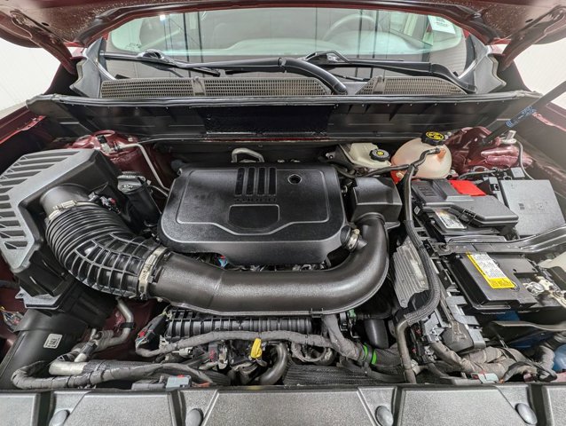 Used 2023 GMC Acadia SLE w/ Driver Convenience Package image 10