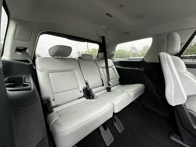 Certified 2025 Ford Expedition Platinum w/ Driver's Package AWD/4WD image 40