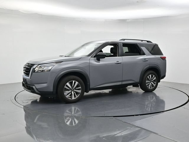 Used 2024 Nissan Pathfinder SL AWD/4WD image 6
