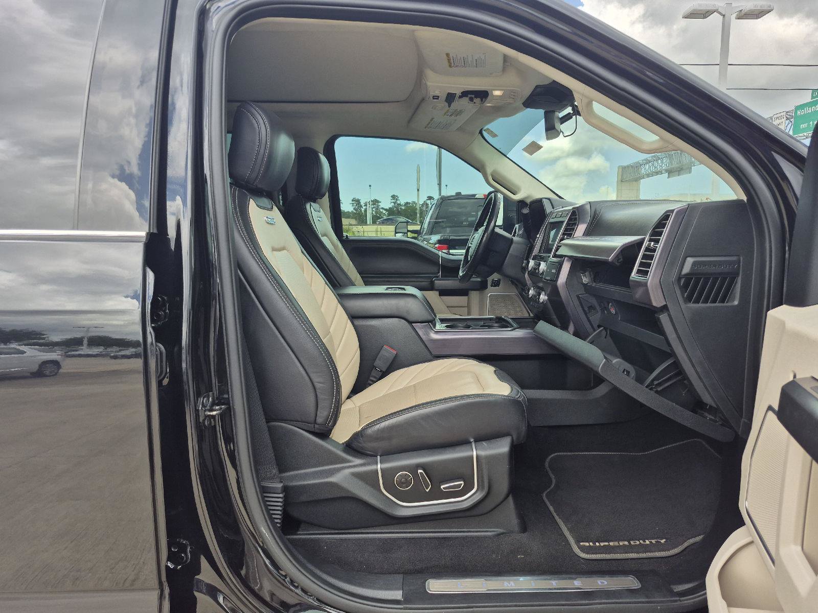Certified 2020 Ford F250 Limited w/ FX4 Off-Road Package AWD/4WD image 12