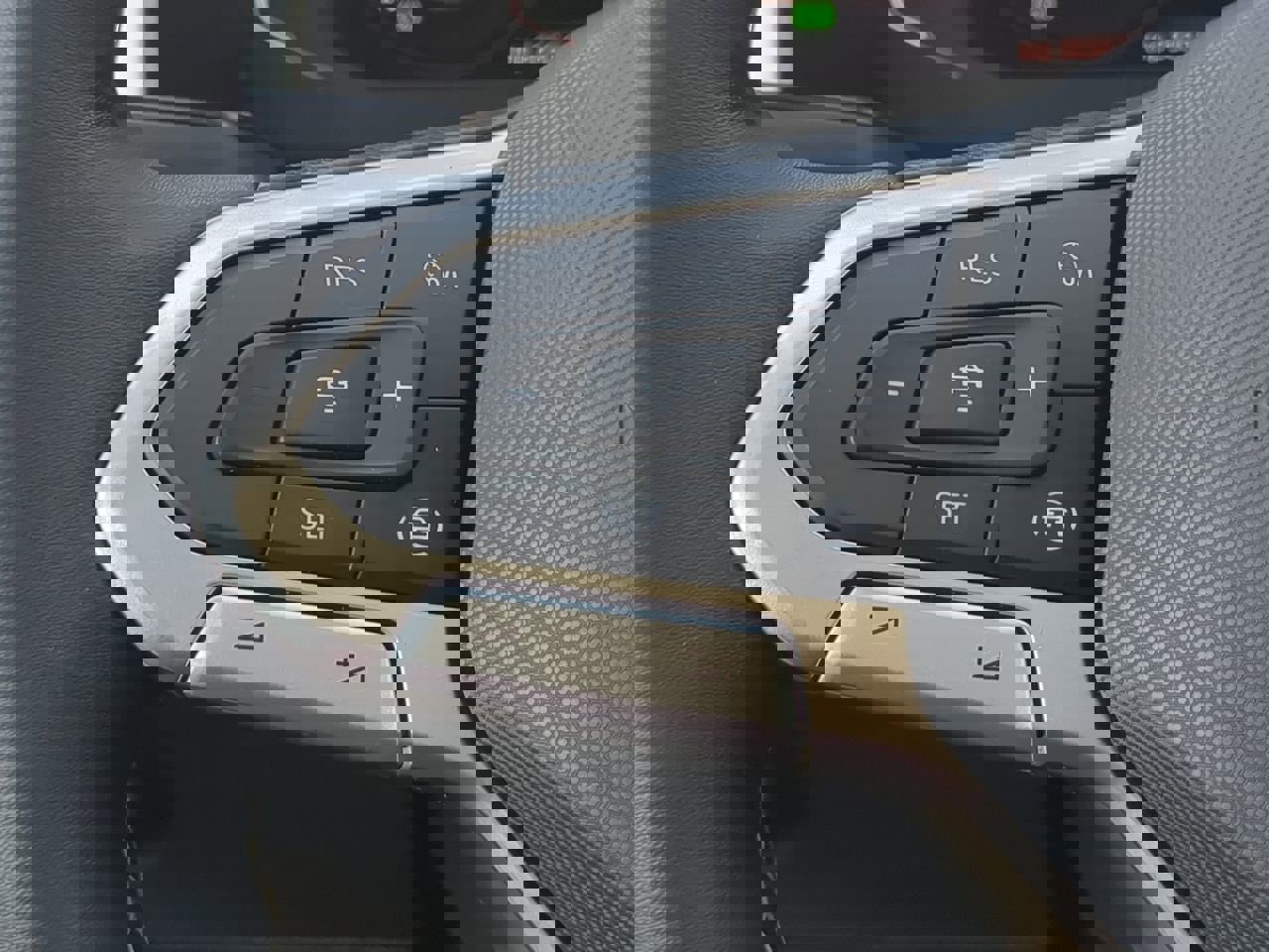 Used 2023 Volkswagen Atlas SE w/ Panoramic Sunroof Package image 23