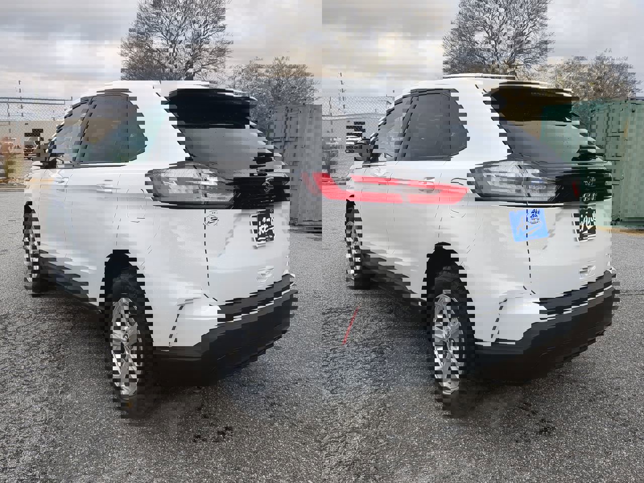 Certified 2024 Ford Edge SE image 5